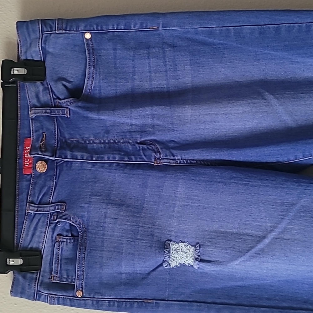 Guess Ripped Jeans - Picture 2 of 12
